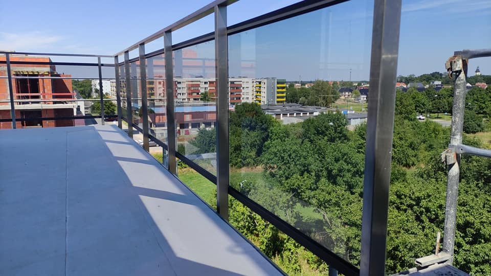Balustrady szklane
